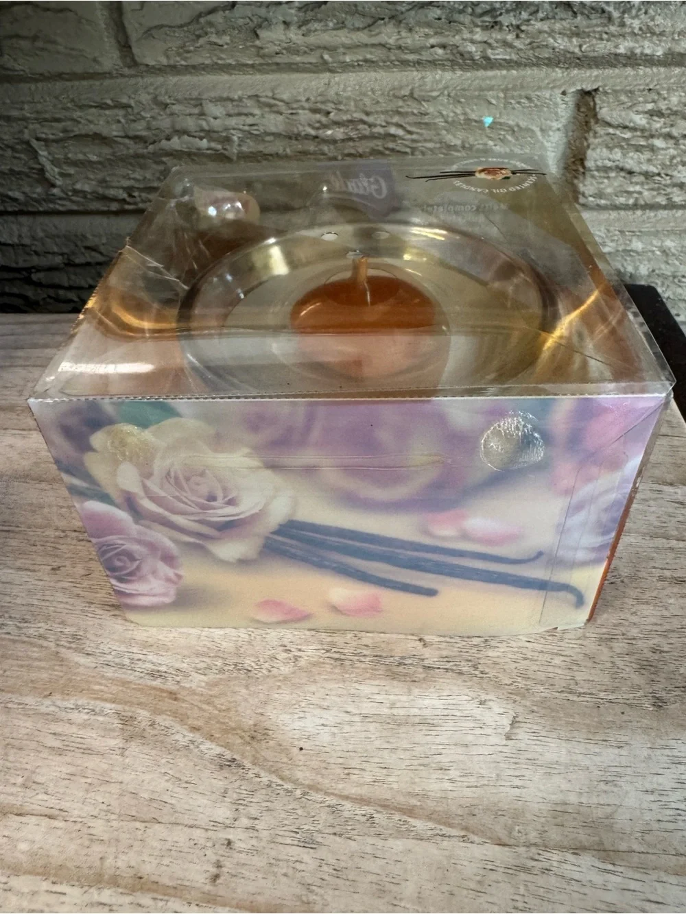 Vintage glade scented oil candle NEW spice rose and vanilla